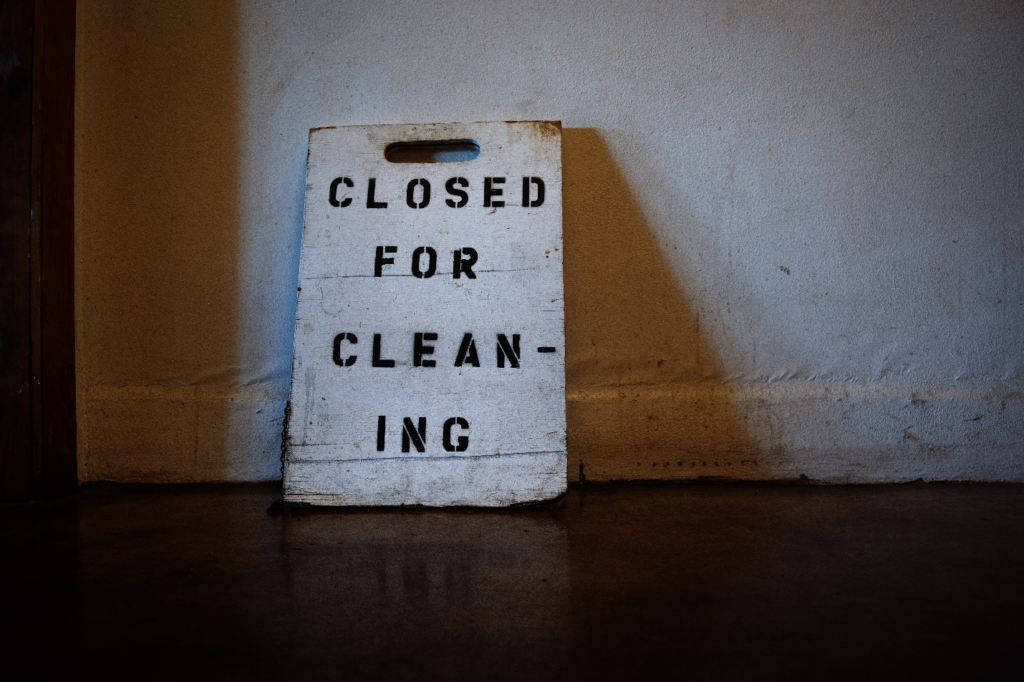  Closed for cleaning board